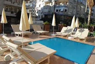 阿塔克公寓式酒店 4*